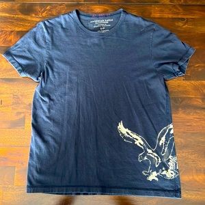 American Eagle Outfitters Men’s Crew Neck Short Sleeve Tee.